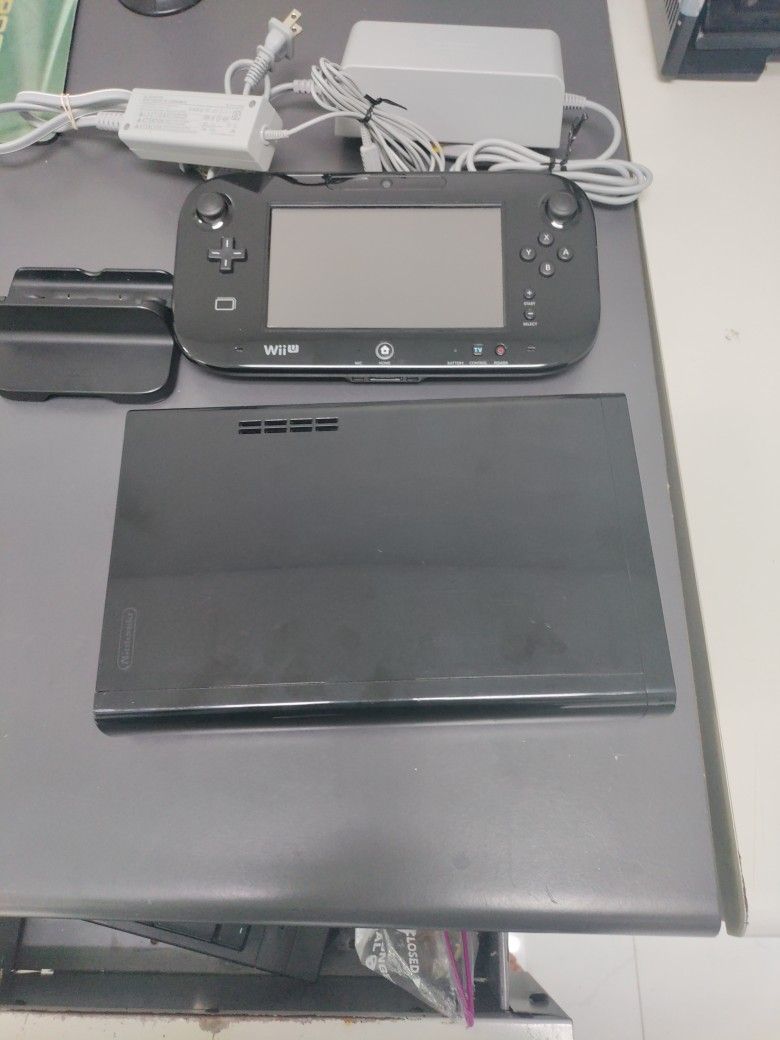 Nintendo Wii U Console Complete