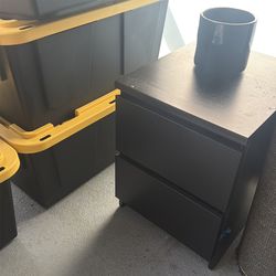 Free Ikea Malm Dresser (Bed side table)