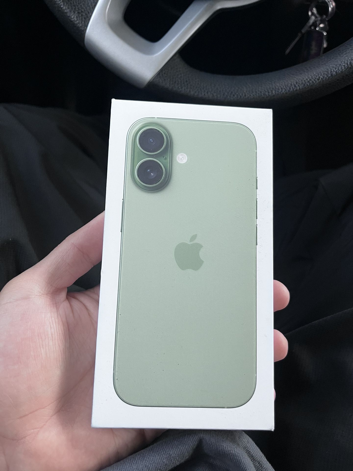 iPhone 17 256gb BRAND NEW SEALED!