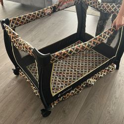 Babytrend Portable Crib With Mattress 