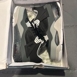 Men’s Air Jordan 4 Retro New Size 9.5 $250