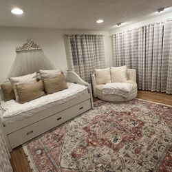 Twin Size Trundle/ Storage 