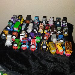 Thomas the Train Steamies Mini Plastic Miniature Tank Engine Micro Lot of 34 $50.00
