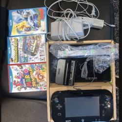 Super Mario Wii U & Game Cube Controller