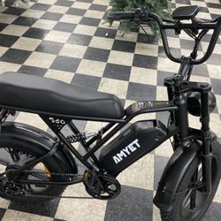 New V9-G60 Moto-Style E-Bike — Powerful & Smooth Ride