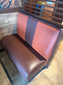 Restaurant seating booths (10 sets available)