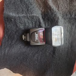 Nikon Speedlight SB-700