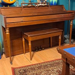 Wulitzer Piano