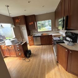 Good Used Cabinets. $500. Ruston