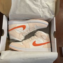 Jordan 1 Mid SE Sail