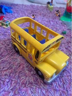 Cocomelon bus