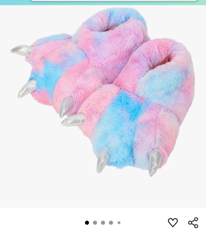 SIZE 7 MONSTER FEET FUZZY SLIPPERS