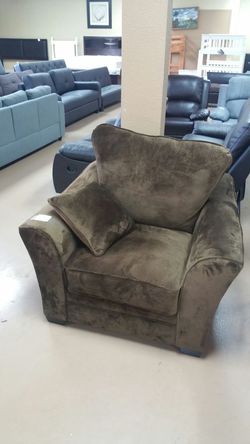 American Built chair! Choose color and fabric NO EXTRA COST!!