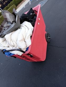Wagon bucket with wheels utility wagon