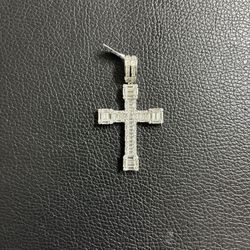 925 Sterling Silver Cross Pendant 