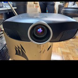 Epson PRO Cinema 6040UB 3LCD 4K 3D HDR PROJECTOR 