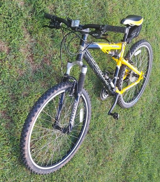 JAMIS DAKAR MOUNTAIN BIKE - 17