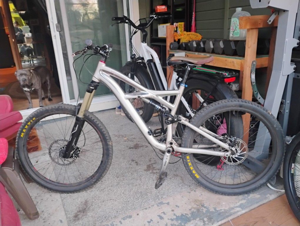 Specialized Enduro Full Suspension 27.5