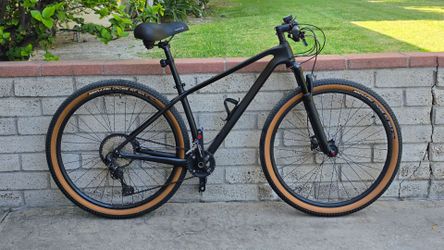 Warrior PRO T900 Carbon Frame Mountain Bike MTB
