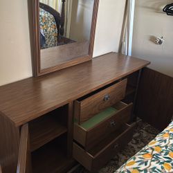 4 Piece Dresser Set
