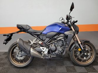 2022 HONDA CB300R
