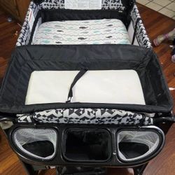 Xilingol 5-in-1 Pack and Play+ Matresses