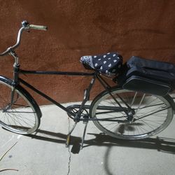 Rad Vintage Huffy Bike Comes With Bell and Rack (Such A Great Price)