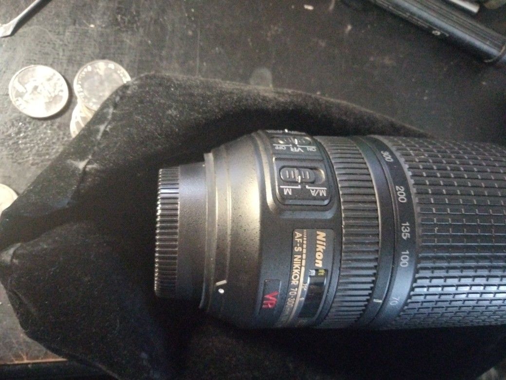 Nikon ED AF-S NIKKOR 70-300mm1:45-5.6 G VR