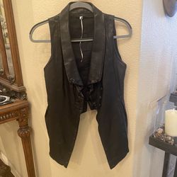 ETICHETTA TOSCANA Women Black High-Low Hem Leather Vest Size 6-Made in Italy