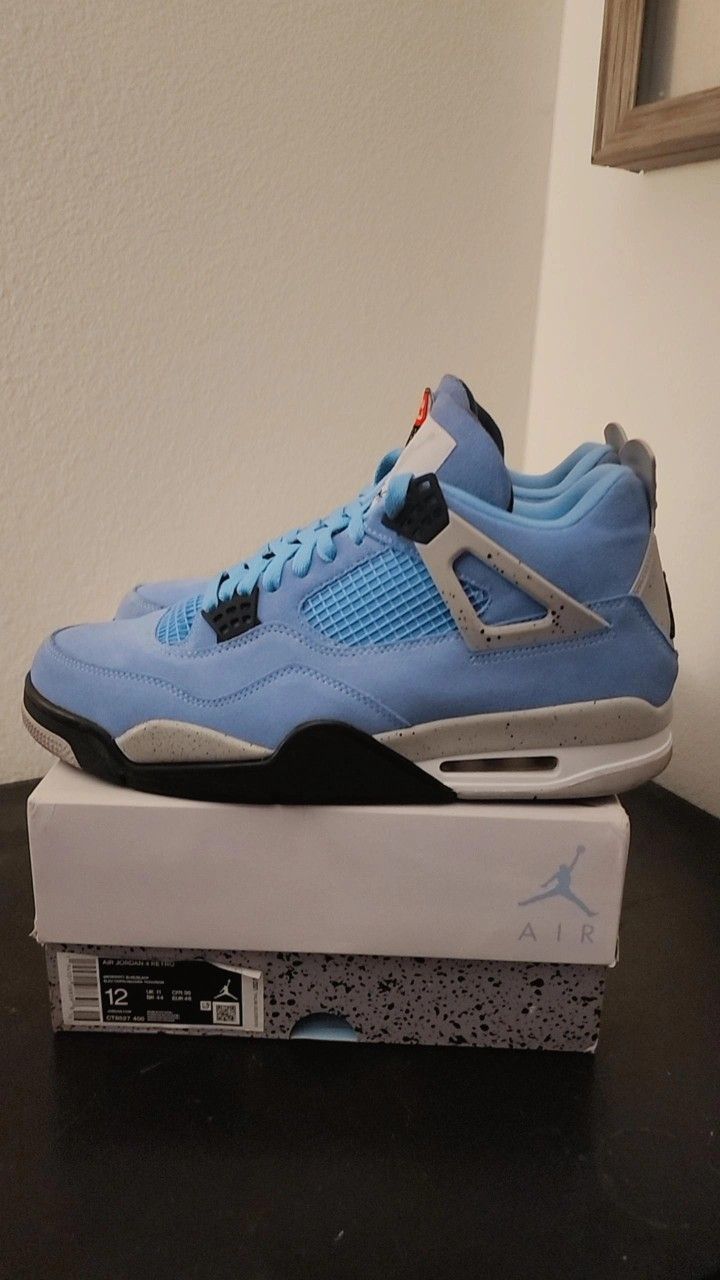 Jordan 4 Unc Blue Sz 12 