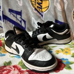 Nike Panda Dunks