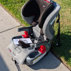 Britax Grow With You ClickTight Harness-to-Booster Car Seat - Expires 2028
