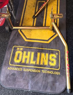Pit bull motorcycle rear spool stand