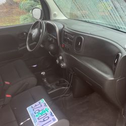 2010 Nissan Cube 
