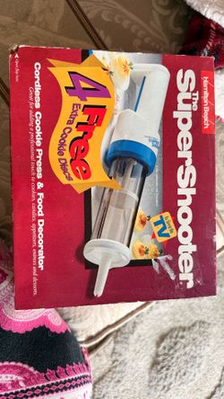 KneadEat Premium 68pc Churro Maker - Spritz Cookie Press Gun Kit - Icing Gun. 12 Cookie and Churro Discs. 48 Icing Tips. XL Filler. Piping Bag. Brushe