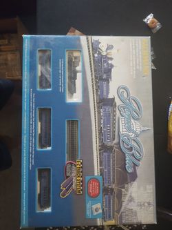 Bachman royal blue train set complete and ready to go
