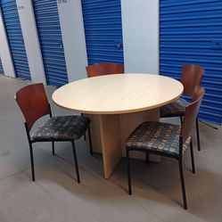 Round table with 4 chairs $ 220 --1 set