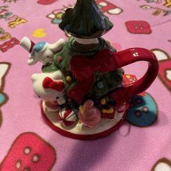 Hello Kitty Tea Pot