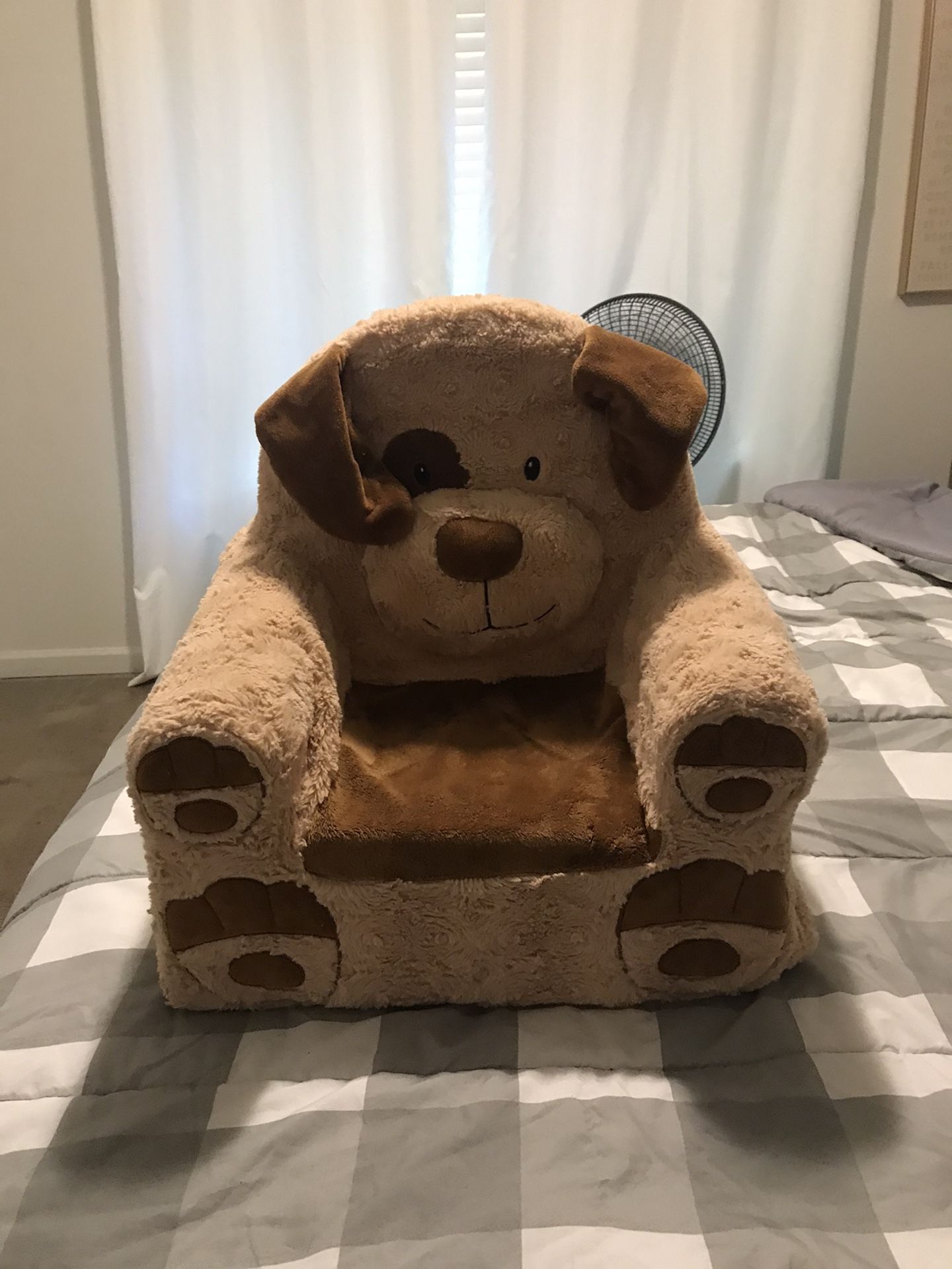 Kids dog chair