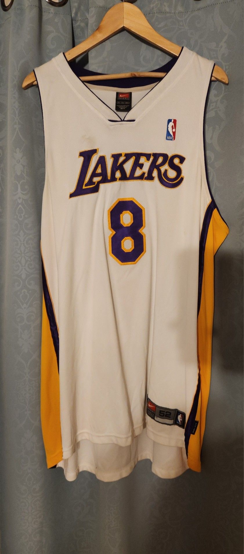 Mens Authentic Nike Kobe Bryant #8 Los Angeles Lakers Jersey White Size 52 XXL