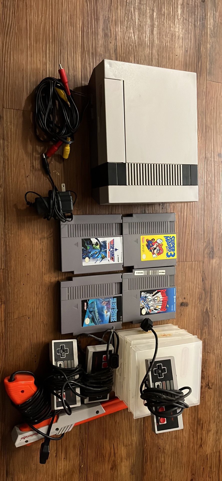 Nintendo Entertainment System NES Video Game Console