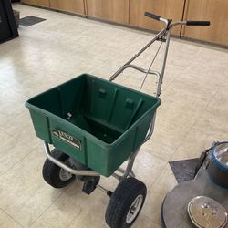 Lesco Commercialplus 80lbs Spreader