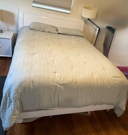 Queen Bedroom set
