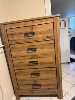 Clothes Dresser