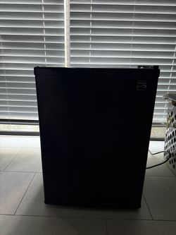 Kenmore Mini Fridge