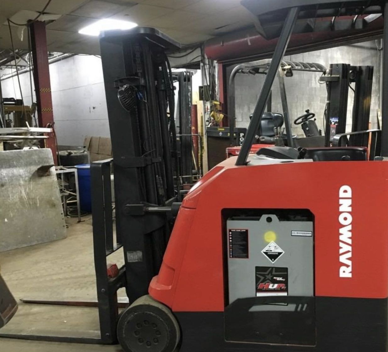 Electric Fork Lift Raymond Fully Functional 