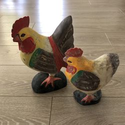 Vintage rooster decor