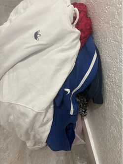 Ropa  variedad de marcas más se 80 piezas