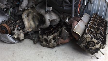 E30 heads and intake manifolds!