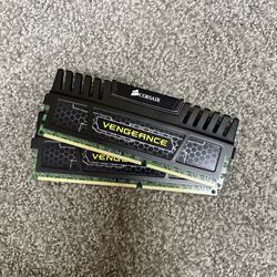 2х8 Corsair Vengeance DDR3 1600MHz